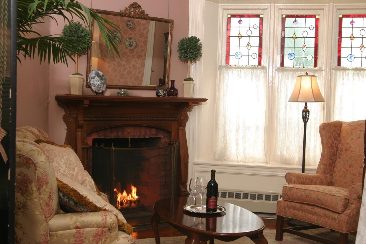 مبيت وإفطار شلالات نياغارا Grand Victorian المظهر الخارجي الصورة